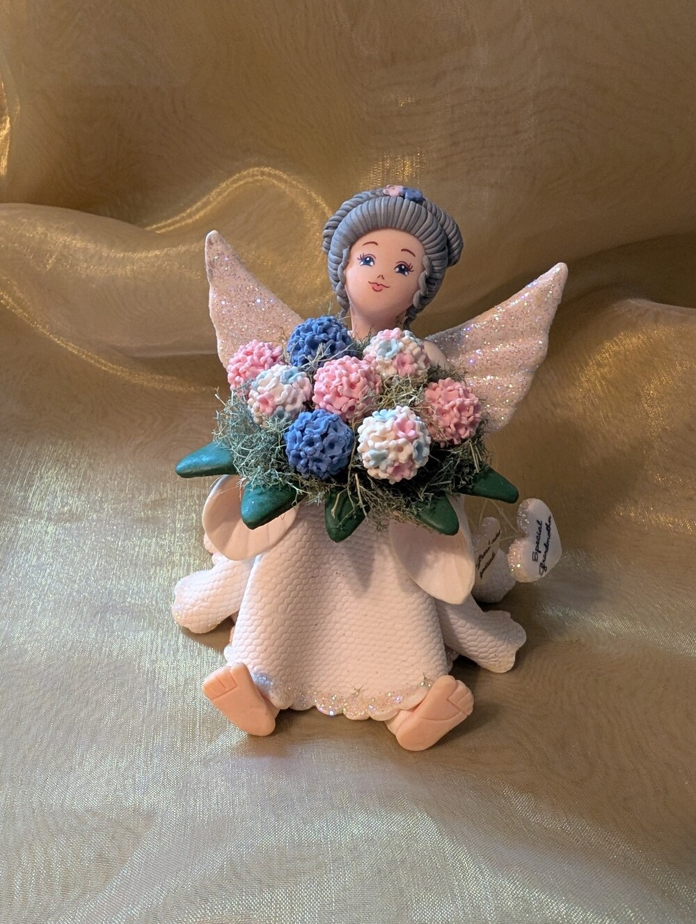Kneeded Angel "Special Grandmother"